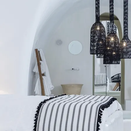 아로마 스위트 아파트 *