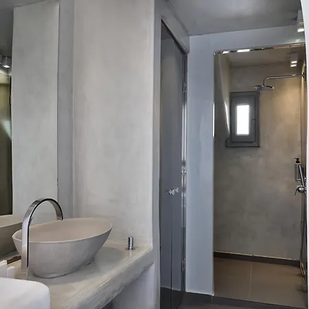 아로마 스위트 아파트 *