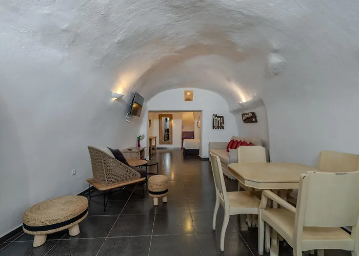 Aroma Apartament Fira (Santorini)