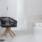 أجنحة أروما شقة ثيرا