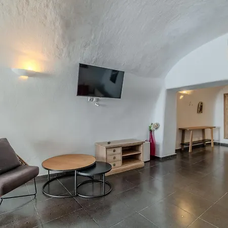 Aroma Apartment